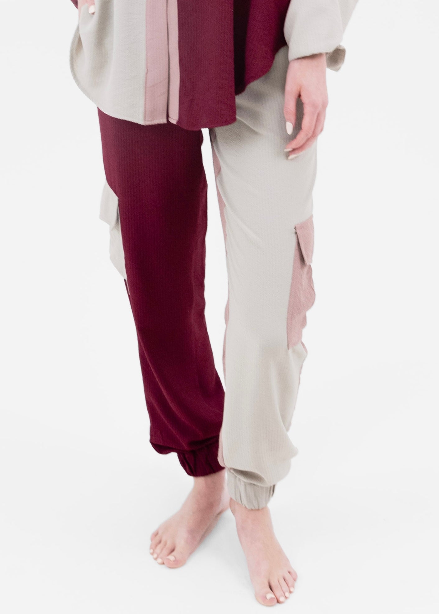 Pantalones Rosas Con Bloques De Color 